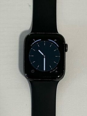 Apple Watch Series 5 44mm Cellular + GPS